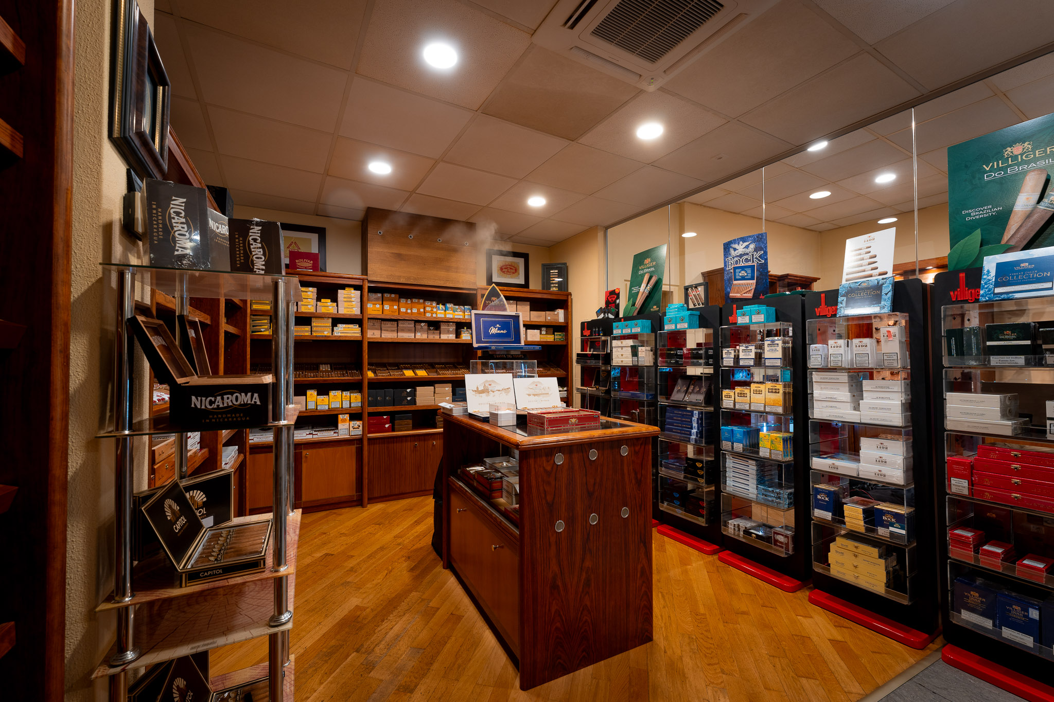 Regal, Geschäft, Holz, Bodenbeläge, Drinnen, Regal, Geschäft, Holz, Bodenbeläge, Drinnen, Regal, Geschäft, Holz, Bodenbeläge, Drinnen