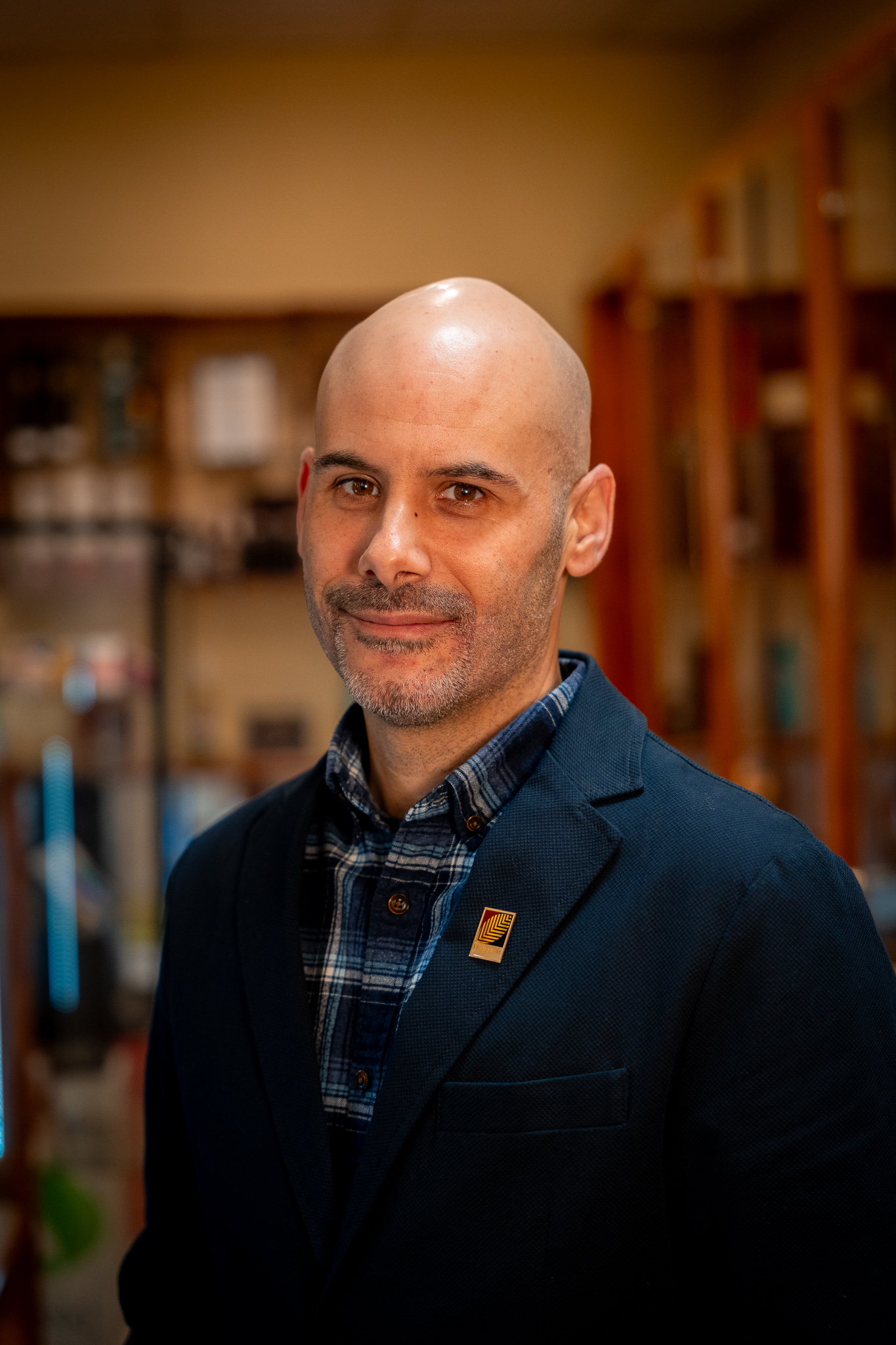 Regal, Erwachsener, Männlich, Mann, Person, Regal, Erwachsener, Männlich, Mann, Person